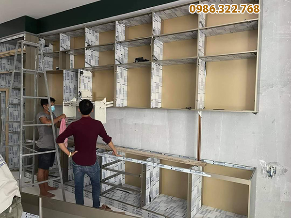 Thi công tủ bếp inox