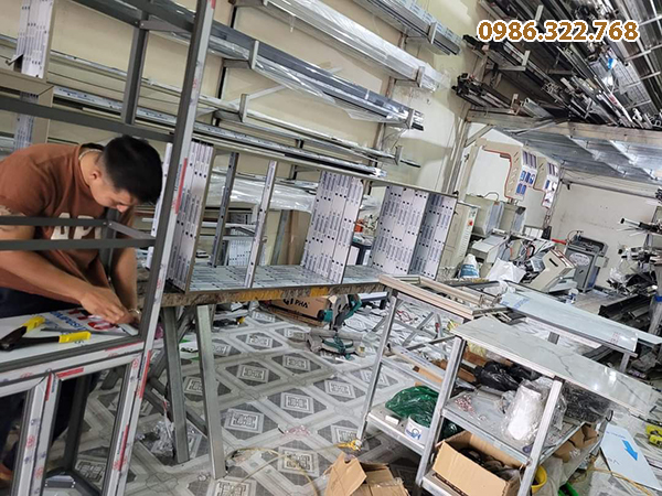 Đóng tủ bếp inox