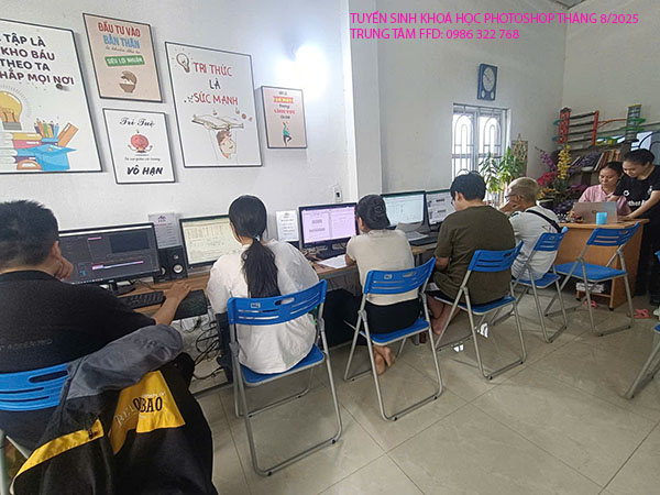 Tuyển sinh khóa học Photoshop tháng 8 năm 2025